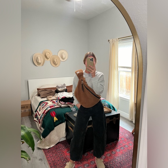 FP Movement Overachiever Sherpa Sling NWOT - Picture 6 of 10